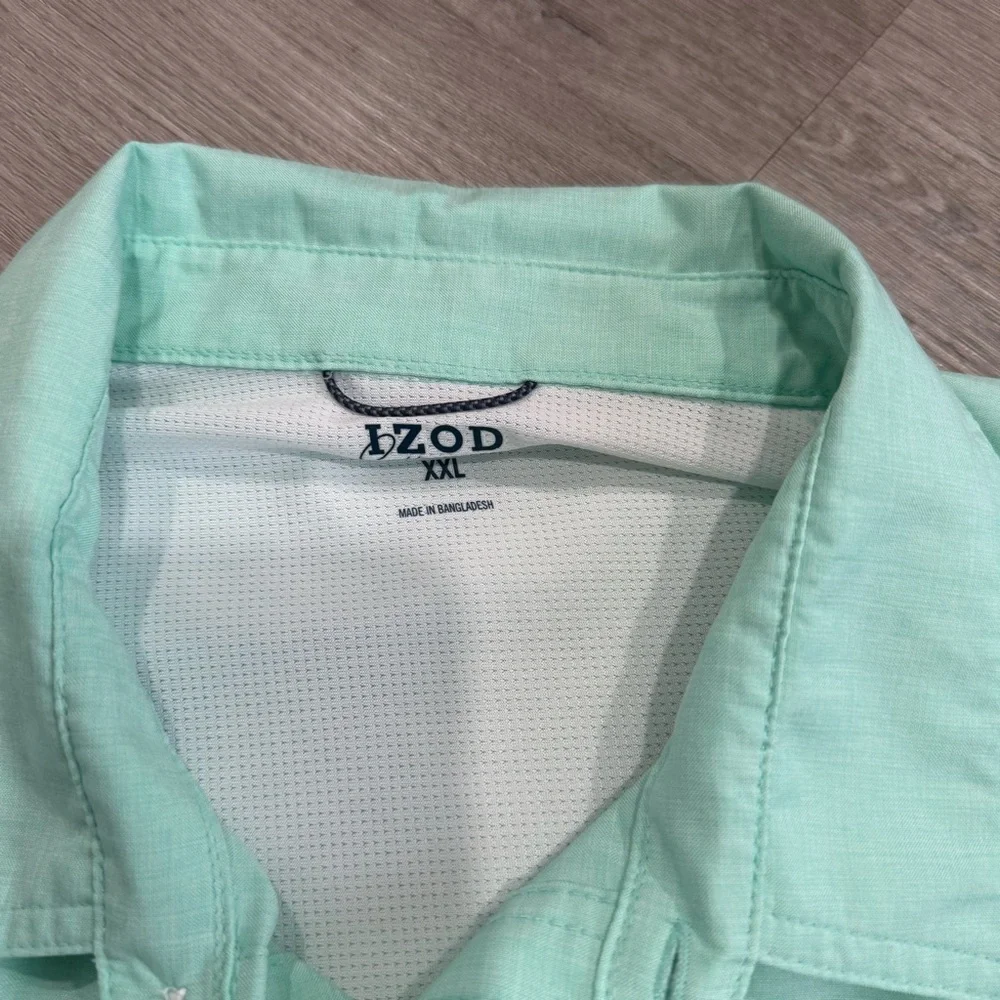 Izod Light Green Casual Button Down Shirt - Picture 3 of 3